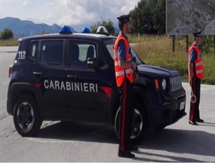Insulta i Carabinieri che stanno procedendo al sequestro del veicolo senza copertura assicurativa Giovane isernino nei guai per oltraggio a Pubblico Ufficiale. 