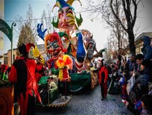 Carnevale a Termoli: carri, animazione e artisti di strada