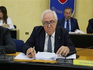 I grillini si pronunciano sulla mancata discussione della mozione sfiducia a Mazzuto: “Un vero e proprio attacco alla democrazia”