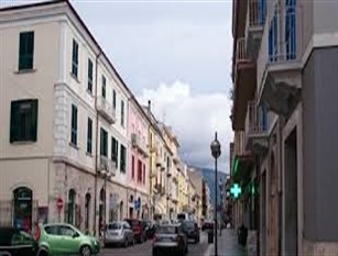 Isola pedonale in corso Garibaldi a Isernia nel giorno di Pasqua Dalle ore 15 sino alle 22.30 è impedito il passaggio ai veicoli 