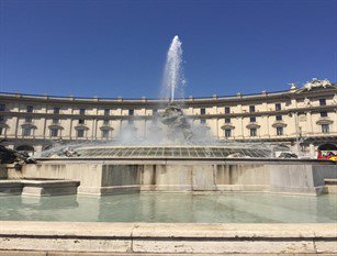 Roma, riattivata la fontana delle Najadi