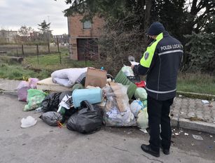 Contrasto alla migrazione dei rifiuti: in settimana decine di violazioni sanzionate dalla Polizia Municipale