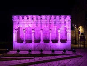 La notte rosa delle citta’ del Giro d’Italia Illuminata la Fontana Fraterna di Isernia