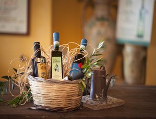 Olio, vino e prodotti bio, il Molise presenta i suoi tesori al Cibus di Parma 12 aziende locali a una delle fiere agroalimentari più importanti del mondo. Cavaliere: "È ora di mettersi in gioco"