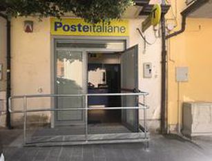 Poste Italiane: Isernia, abbattute le barriere architettoniche nell’ufficio postale del centro storico