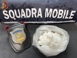 La Polizia di Stato della Questura di Campobasso trae in arresto corriere della droga trovato in possesso di  70 grammi di cocaina