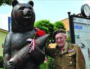 Wojtek, l’orso/mascotte dei soldati polacchi nel centro Italia durante la II^ guerra mondiale