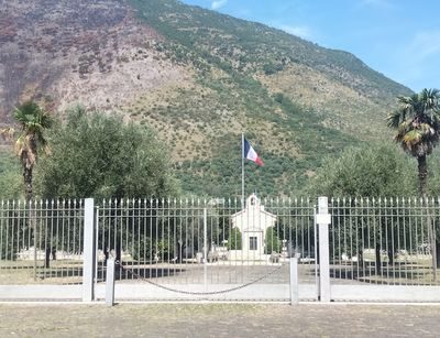 Cimitero Francese di Venafro nei festivi chiuso e gli stranieri in transito nel Molise protestano