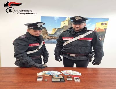 Droga, i Carabinieri di Termoli arrestano uno spacciatore e segnalano un consumatore