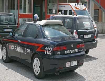 Venafro: Rissa nei pressi di un bar. I Carabinieri denunciano 16 giovani