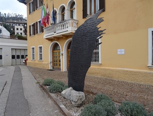 Il nome di Isernia inciso nel memoriale di brentonico Simbolo di accoglienza e umanità durante la guerra del '15-'18