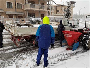 Maltempo in Ciociaria: uomini e mezzi della provincia al lavoro per garantire la sicurezza e la pulizia delle strade