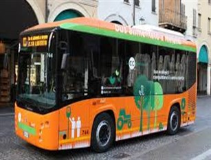 Raggi: “Nuovi bus a metano per la periferia est di Roma” Dal deposito Tor Sapienza altri 15 mezzi ecologici a servizio dei quartieri Tor Pignattara, Prenestina e Centocelle