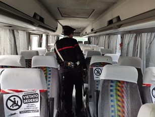 I carabinieri della Compagnia di Isernia a tutela dei pendolari e utenti dei mezzi di trasporto pubblici per le misure relative al contenimento del covid-19.