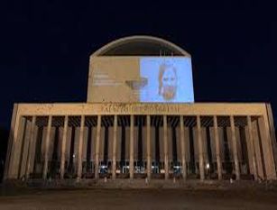 Palazzo dei Congressi si trasforma in una videoinstallazione monumentale dedicata alla memoria delle vittime dell’Olocausto