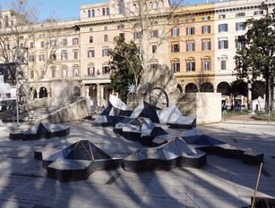 Campidoglio, inaugurato il progetto artistico “B JESUS!” Opera allestita presso i giardini di Piazza Vittorio, all’Esquilino, sarà visitabile fino al 6 febbraio   