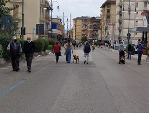 Frosinone, a passeggio per due km per tutto l’anno.