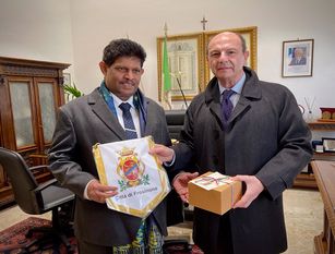 Ambasciatore dello Sri Lanka al palazzo comunale di Frosinone