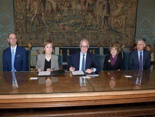 La Bei e Roma Capitale firmano un accordo per l’efficientamento energetico di oltre 200 scuole