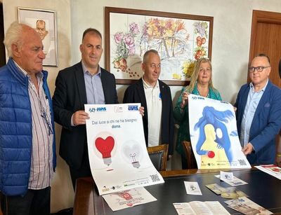 Il sindaco De Martinis firma il protocollo con Avis e Aido per sensibilizzare sul tema della donazione del sangue e degli organi