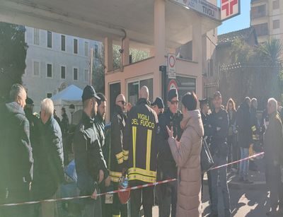 Incendio all’ospedale di Tivoli, la presidente della Commissione regionale Sanità Savo sul luogo della tragedia