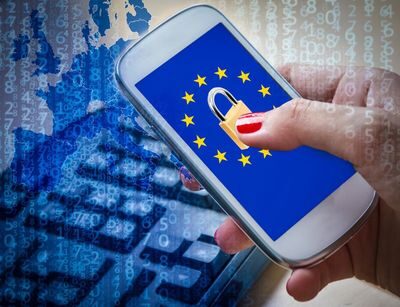 Tutela dei minori e privacy: Meter chiede all’Europa un contrasto mirato alla pedopornografia