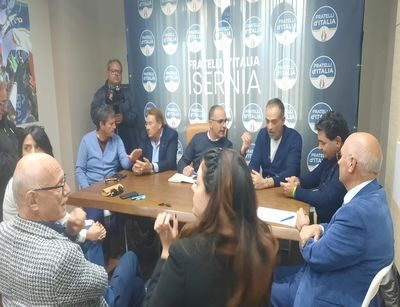 Centrodestra impantanato, ancora un rinvio: la scelta per Isernia resta sospesa
